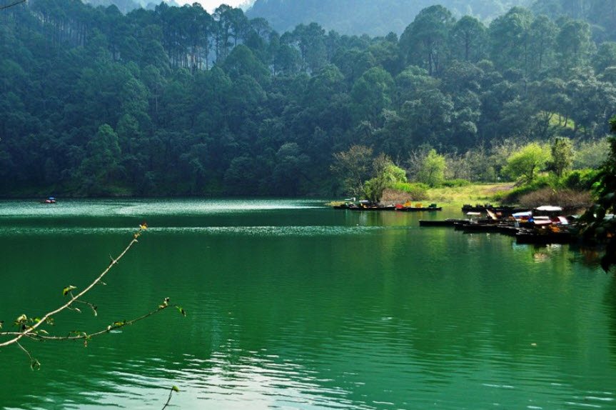 Sita Tal, Nainital, Uttarakhand - Vushii.com Sita Tal, Nainital, Uttarakhand - Vushii.com